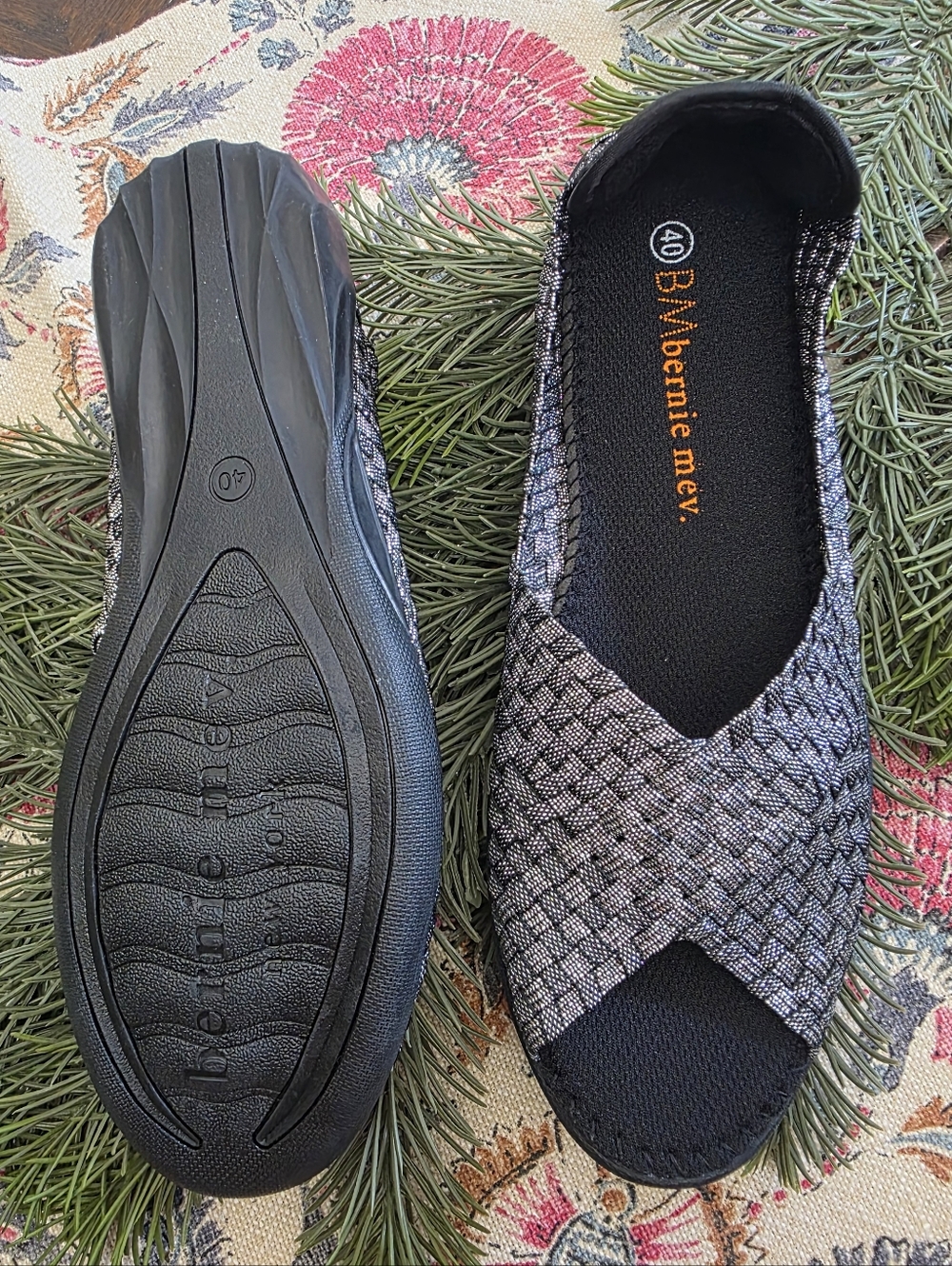 bernie mev. Women's Dream Slip-ons in Black Shimmer